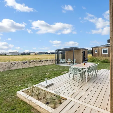 Ferienhaus Ulken 10 *